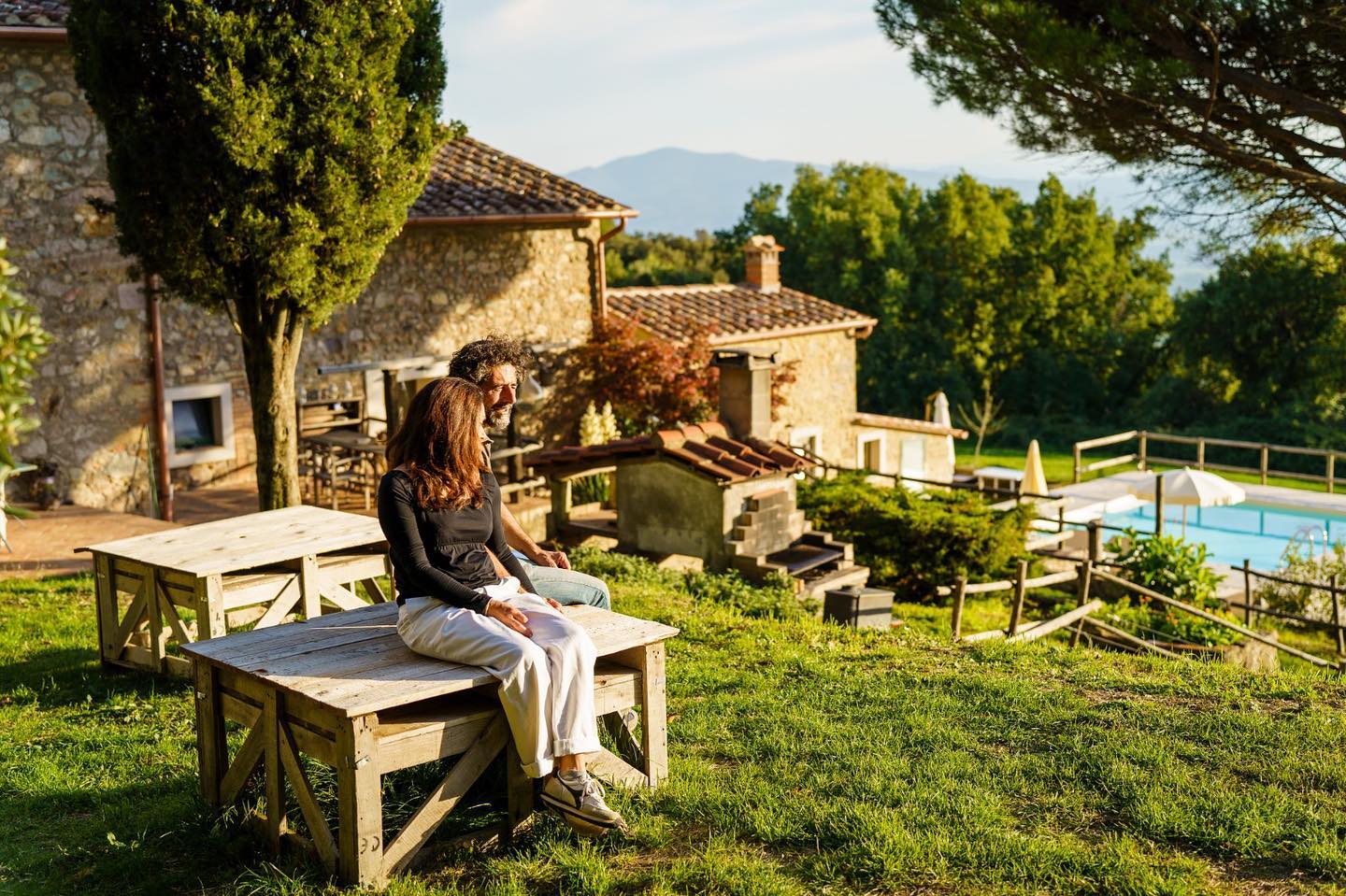 Dopo una bellissima e lunghissima stagione.. È arrivato il momento di prenderci una piccola pausa…
per riposare, ricaricare, meditare, dormire, studiare, ripristinare, progettare, rifinire, demolire, trapanare, cementare, piastrellare, caricare, scaricare..OPS!! siamo già stanchi😱😳🤣
Dal 3 marzo il Camaiano sarà felice di riaprire le proprie porte a chi vorrà essere nostro ospite,
a presto!!🥰
- - -
After a beautiful and long season, it’s time to take a little break...
to rest, recharge, meditate, sleep, study, restore, design, finish, demolish, drill, cement, tile, load, unload…OPS!!! I'm already tired😱😳🤣
From 3 March, the Camaiano will be happy to reopen its doors to those who wish to be our guests,
See you soon!🥰
Katia&Fabri&Leo&Orea&Ciciu❤️