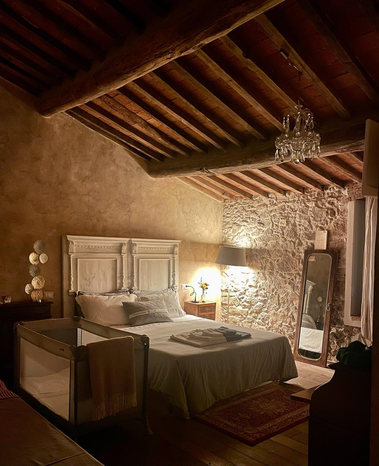 Room La2 ❤️
@poderecamaiano
#poderecamaiano #camaianovibes #tuscany #sassofortino #roccastrada #hospitalityinMaremma #travelitaly #bedandbreakfastitaly #bedandbreakfast #liveauthentic #livethelittlethings #travelgram
#discovermaremma #toscanavacanza #igertoscana #tuscanygram
#maremmagram #maremmalocal